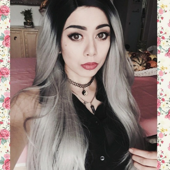 Wig - Picture 3 of 4